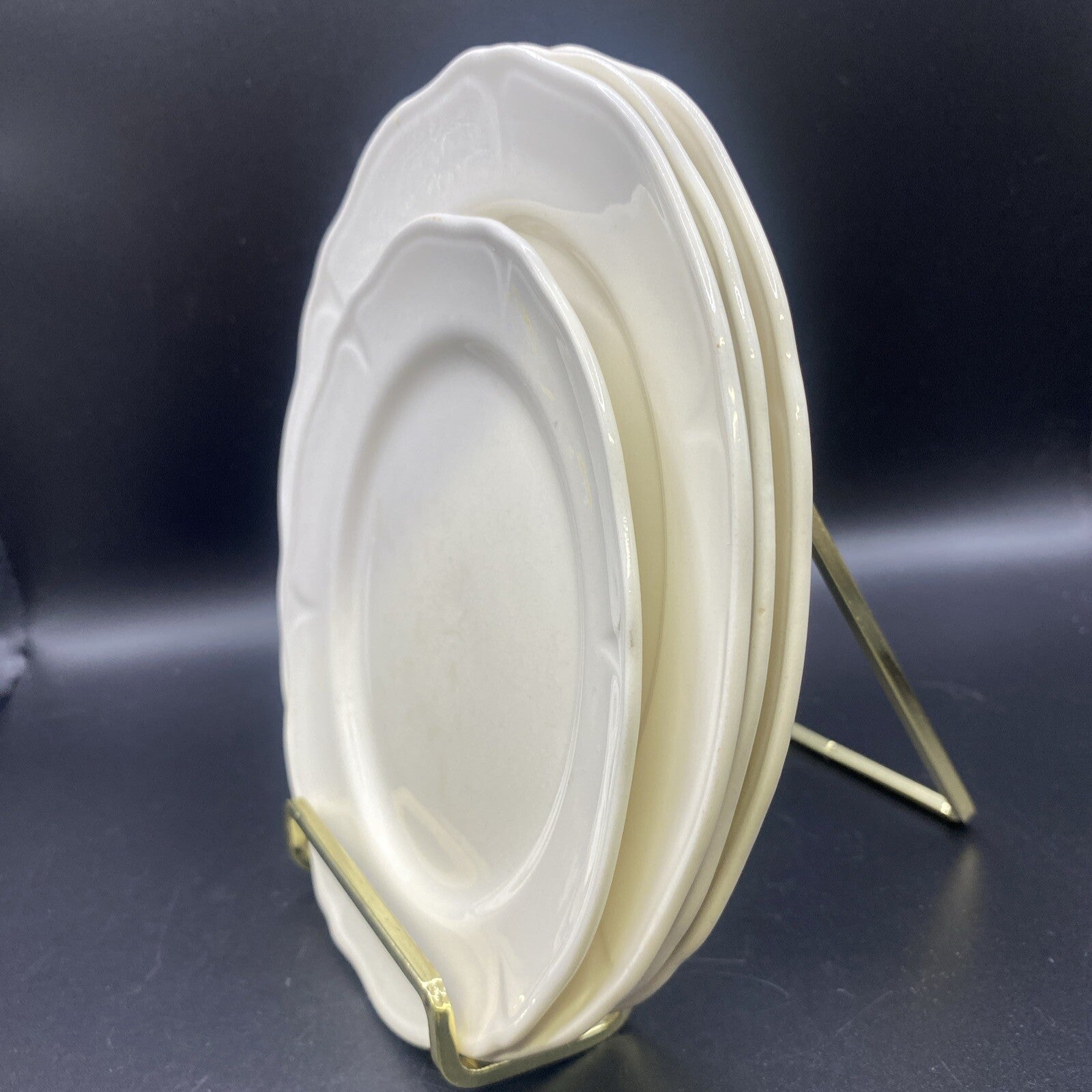 RARE Lot of 4 1930's Petalware Mount Clemens White Plates Salad Bread Desert