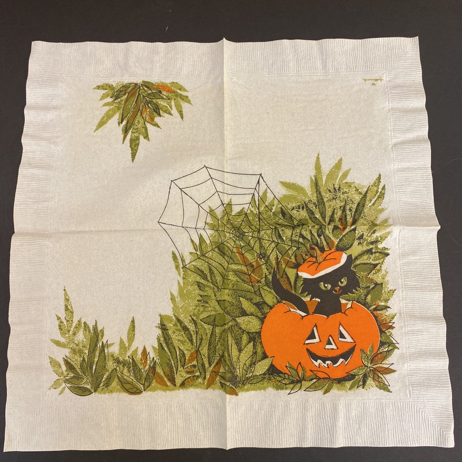 Vintage HALLOWEEN White PAPER NAPKIN Lot of 4 JackOLanter, Cats, Bats, Owls