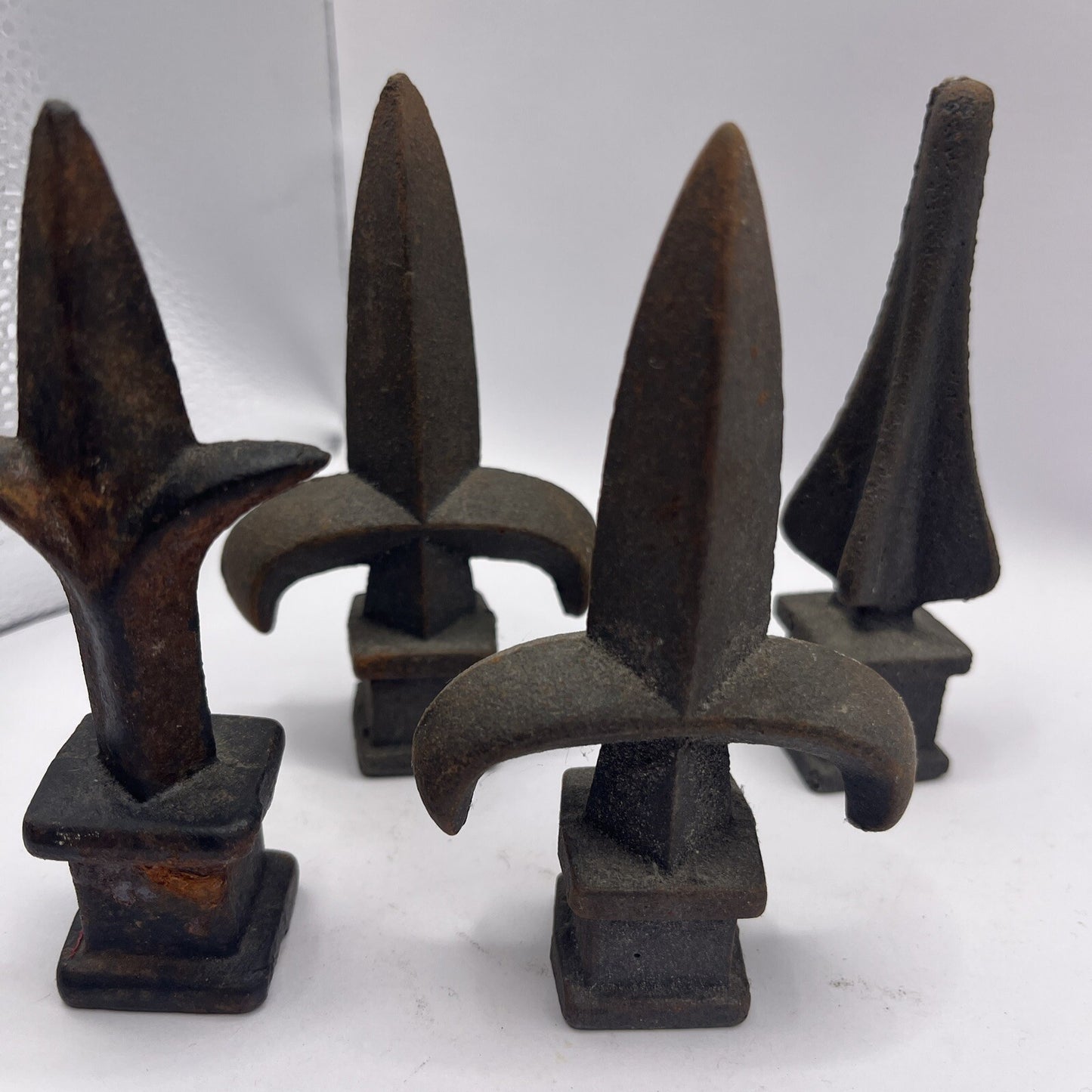 LOT OF 4 Fleur de Lis Finial 4 Inch Cast Iron Rusty Patina!