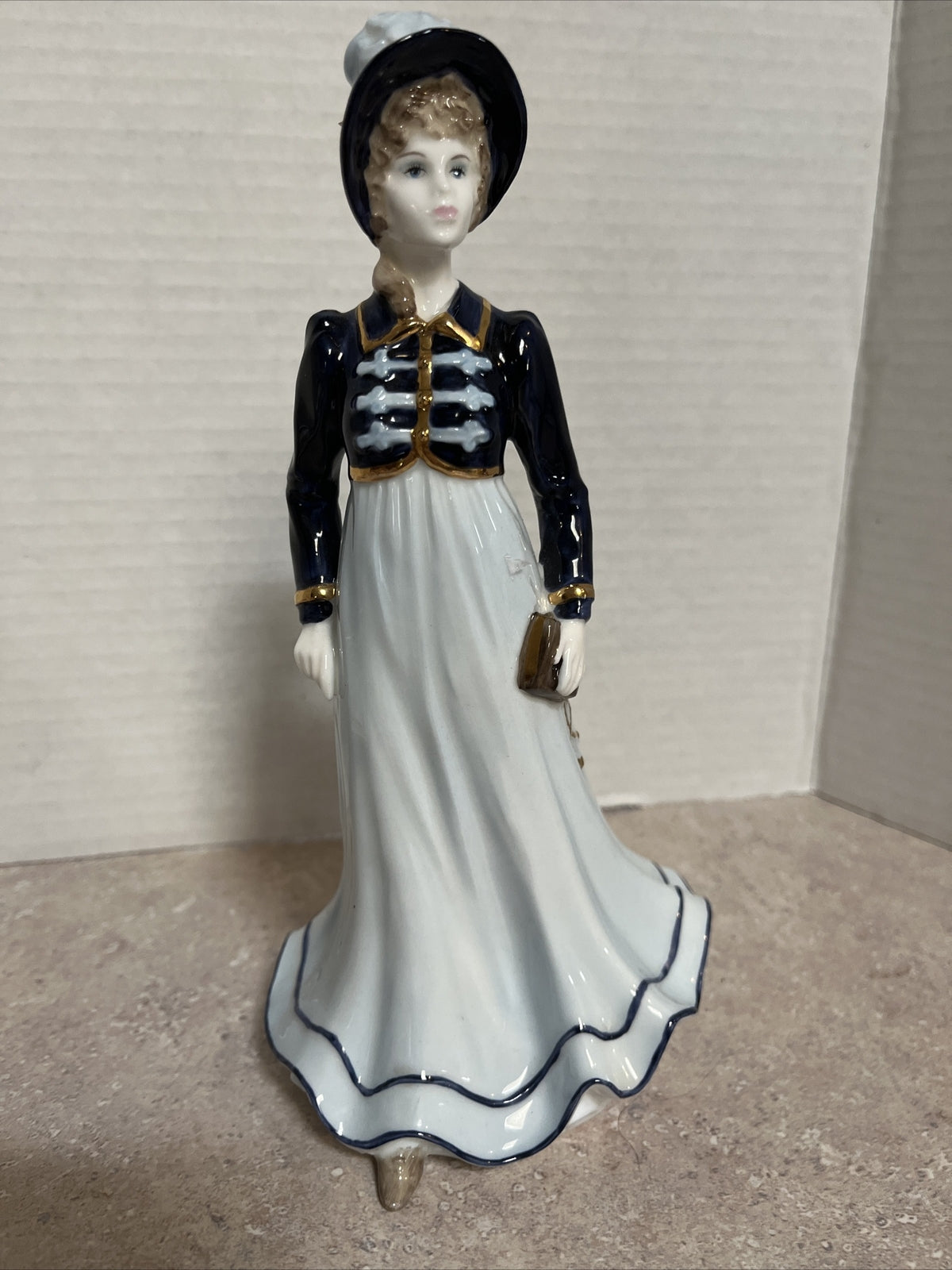 Coalport Bone China Limited Edition "Anne" Past Times Figurine #784