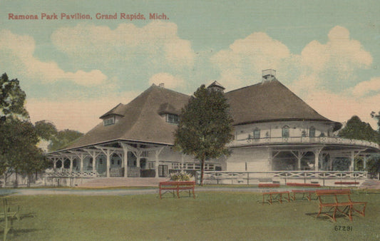67291 Ramona Park Pavilion Grand Rapids Michigan MI Mich Postcard