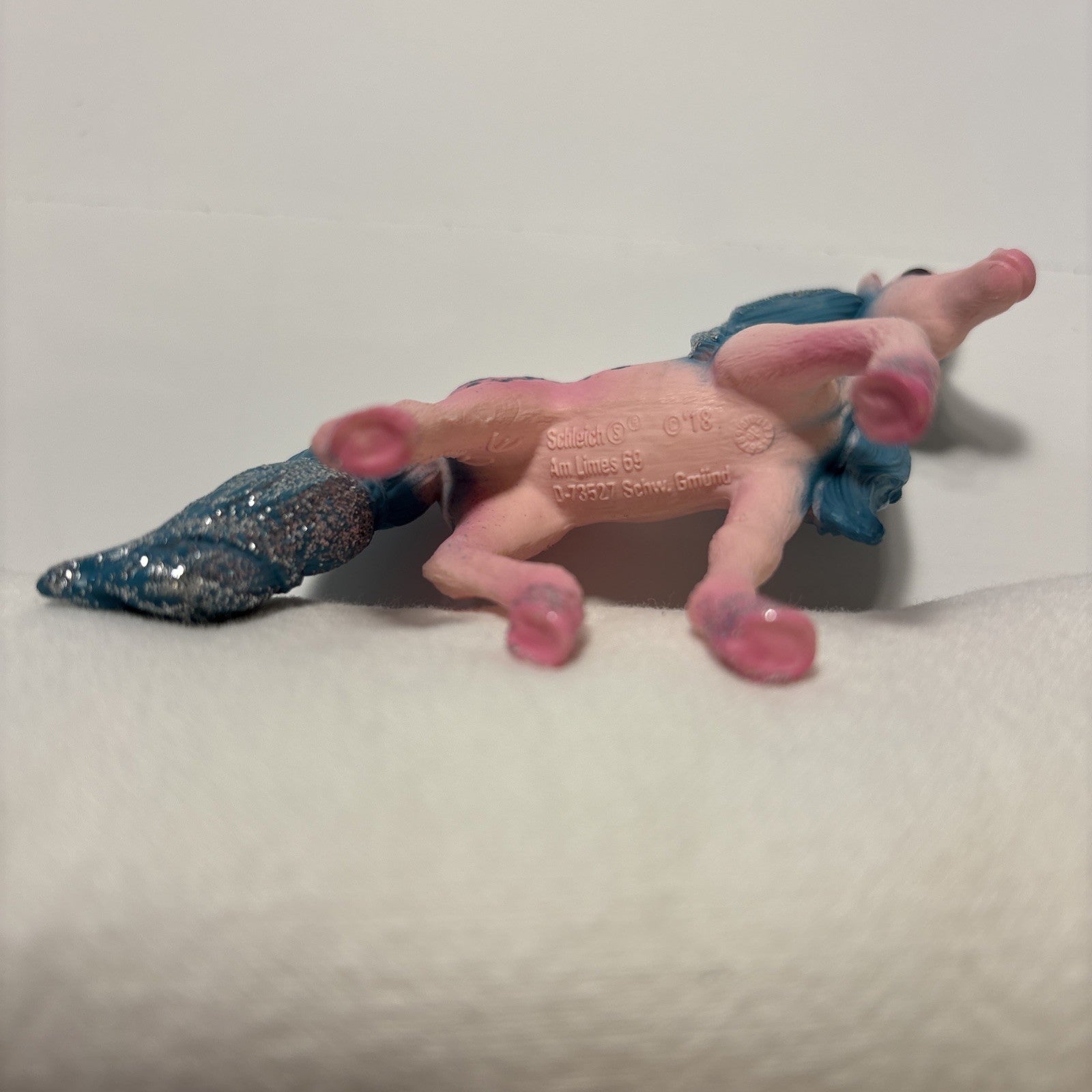2018 Schleich Floral Pink with Blue Tail Unicorn Foal Horse Toy