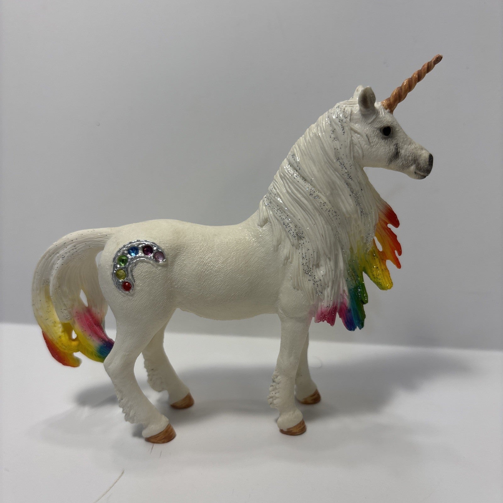 2015 Schleich Bayala Rainbow Unicorn Mare Multi-Color Mane & Tail Toy Retired