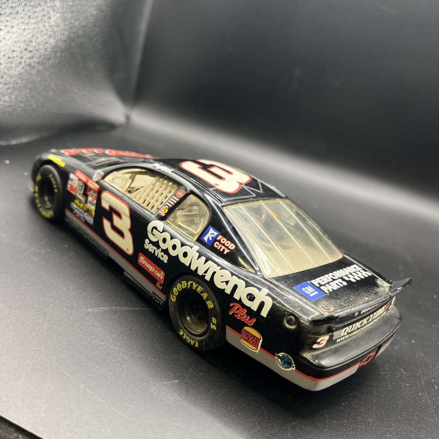 Dale Earnhardt Sr #3 GM Goodwrench 1:32 scale die cast 