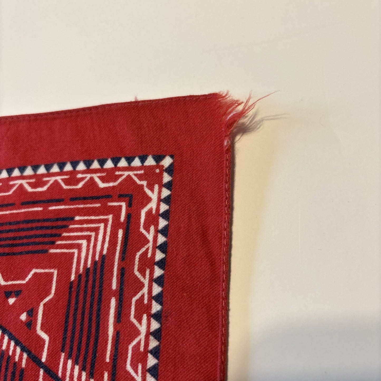 Ironweave Tuside Fast Color Cotton Red Western Theme Bandana 17-1/4" x 18"