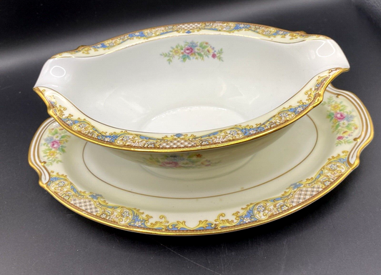 Noritake Porcelain China 4732 Carmela With Gold Gravy Boat