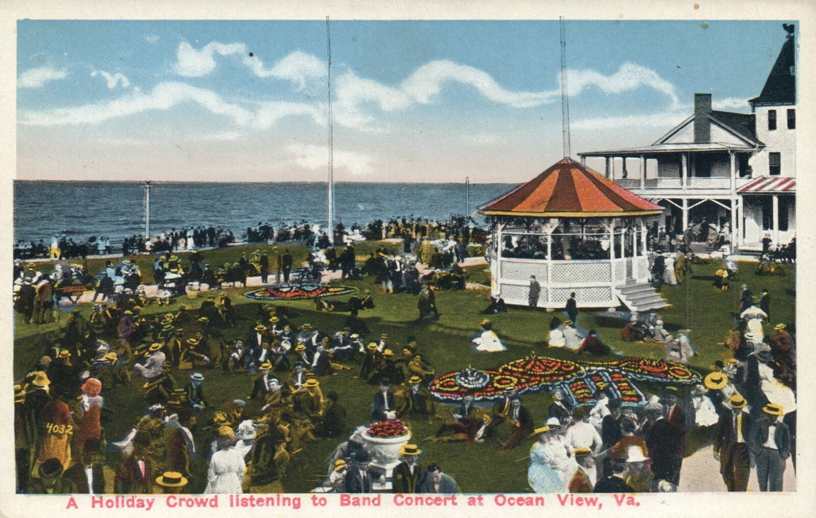 Holiday Crowd Listening to Band Concert Ocean View  VA Virginia  Postcard