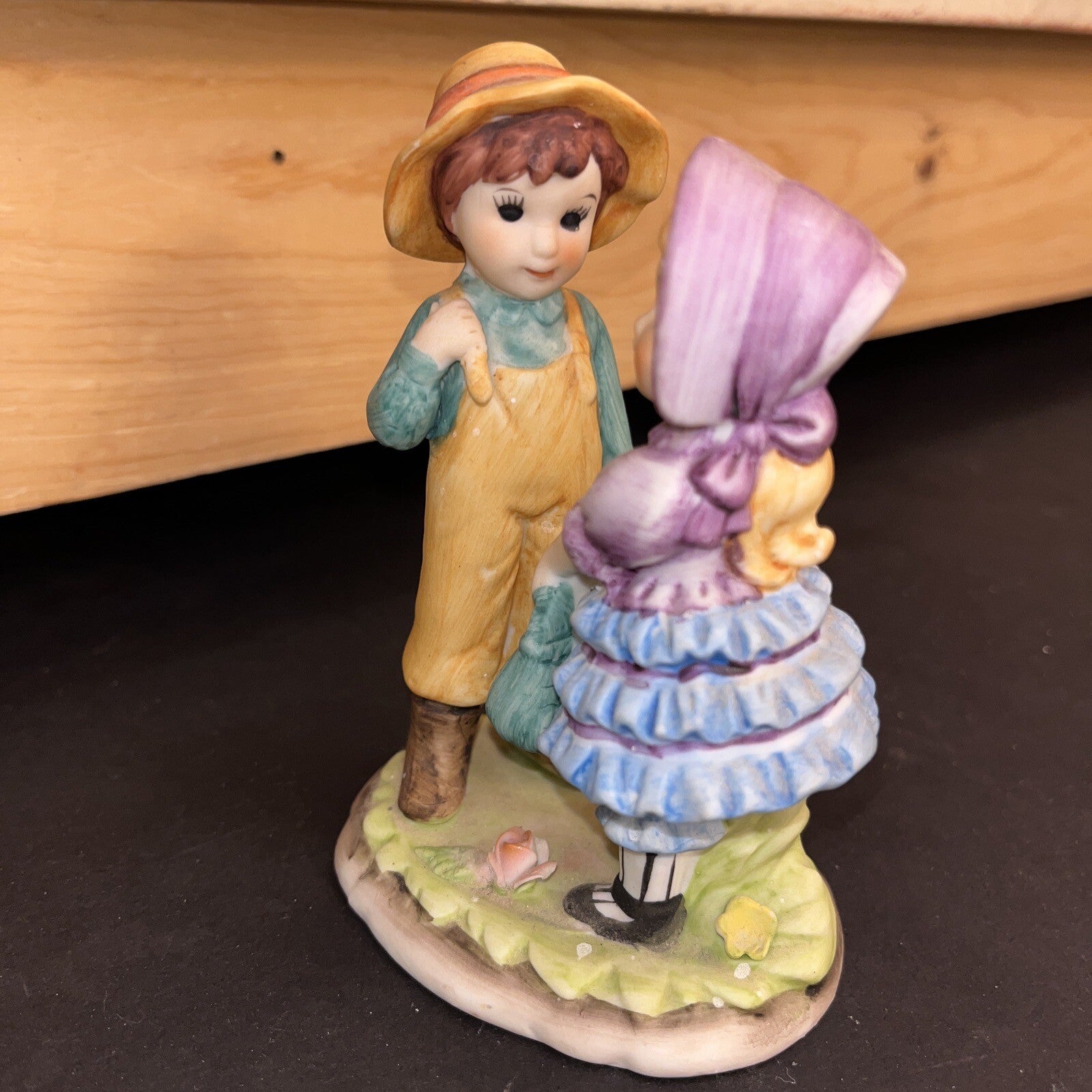 Lefton Boy And Girl Figurine Vintage Great Condition