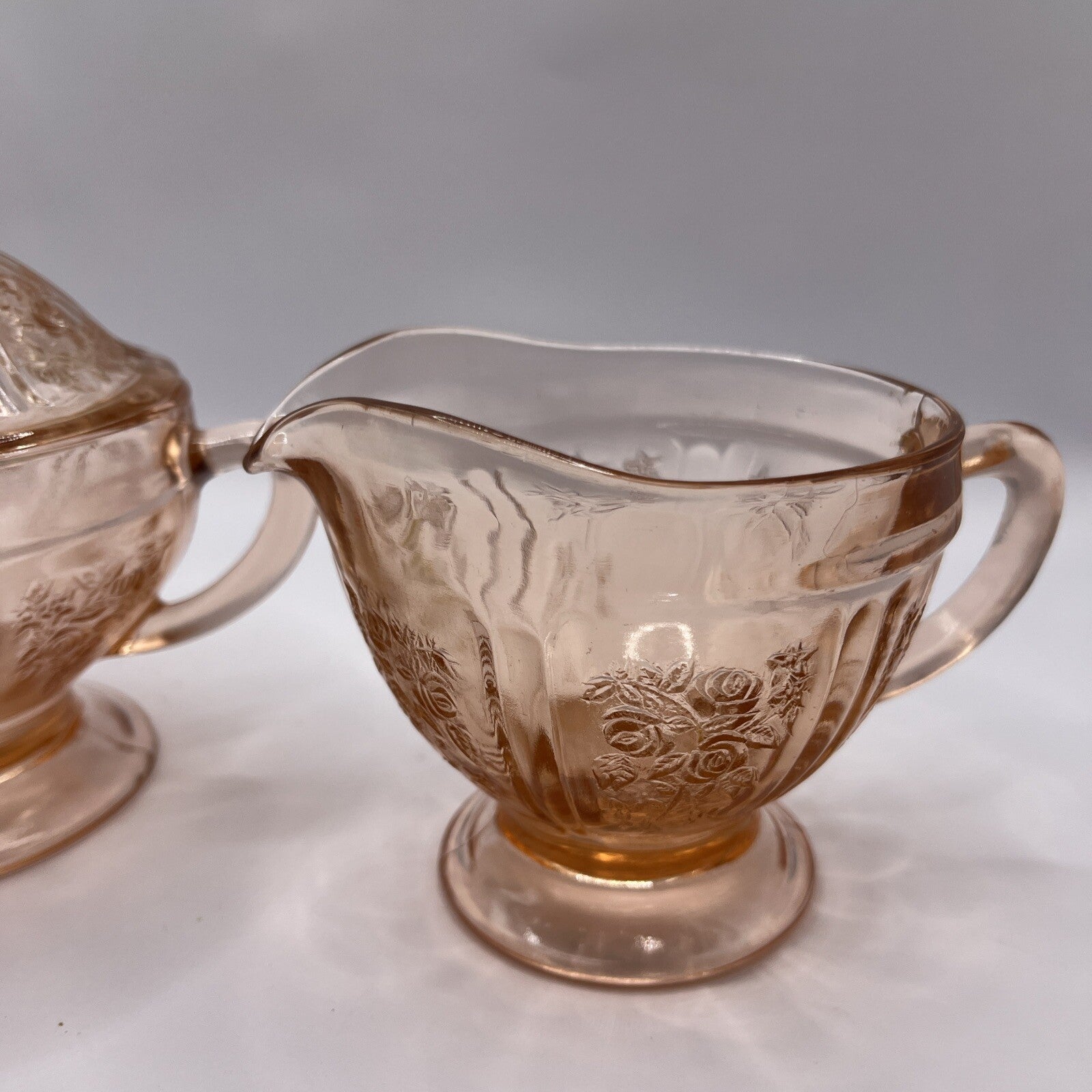 Federal Glass SHARON "Cabbage Rose" Pink Sugar Bowl w lid and pedestal MINT COND