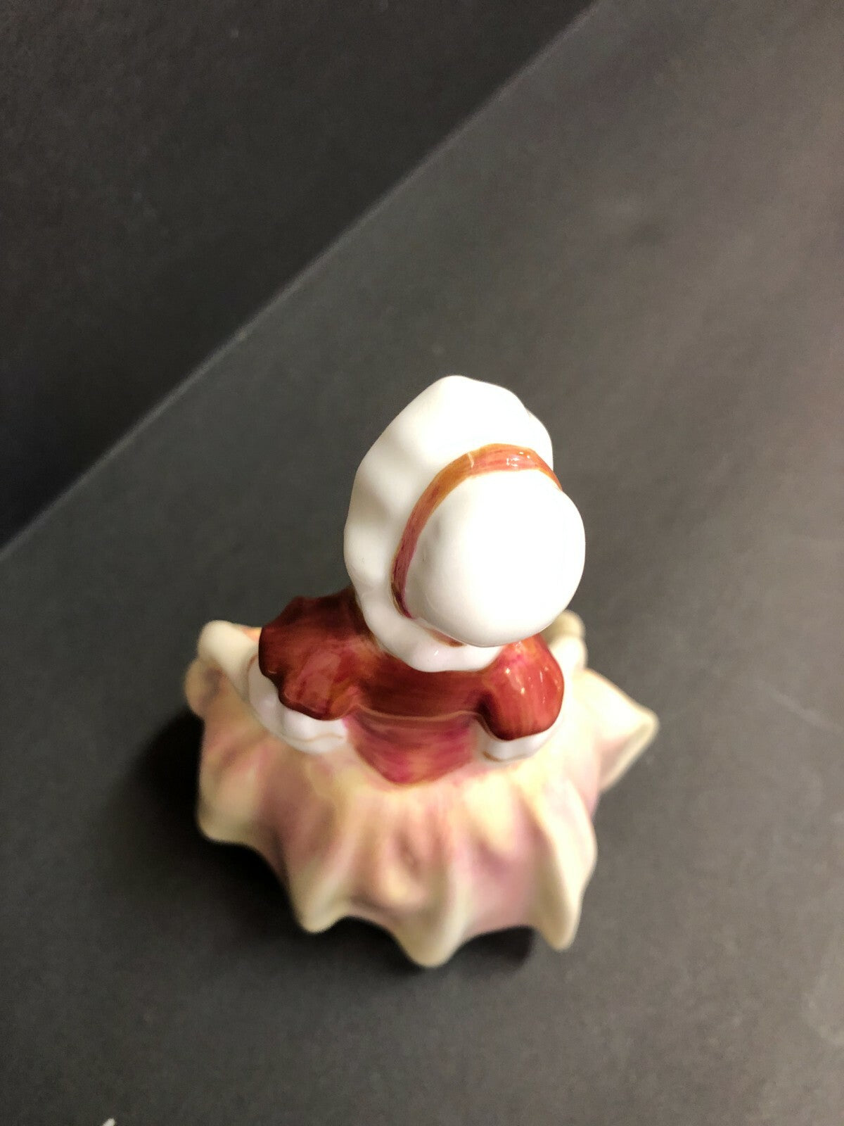 Vintage Rare Royal Doulton Figurine “Dinky Do” HN2120 