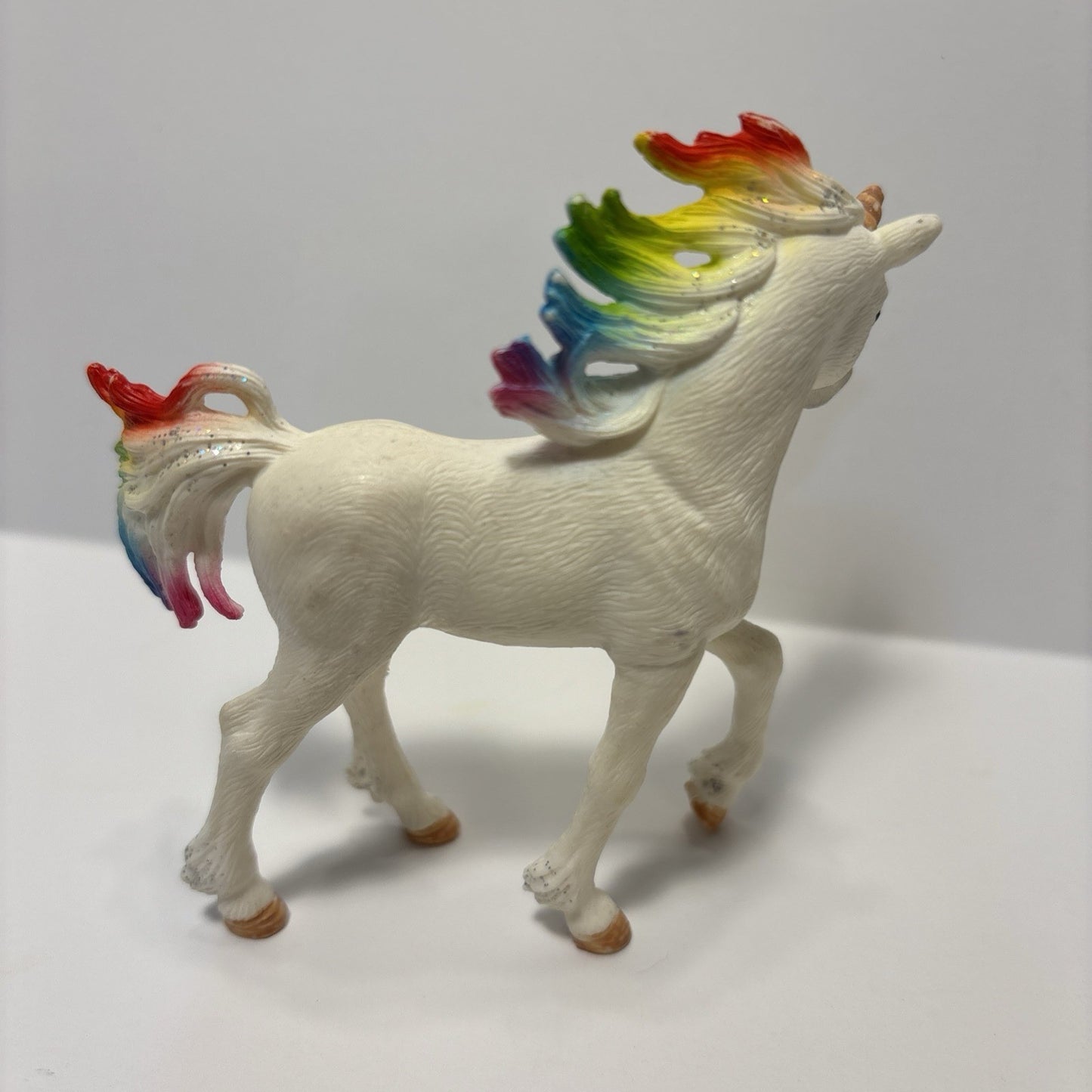 2015 Schleich Bayala Rainbow on Hip Unicorn Foal Horse Toy Retired