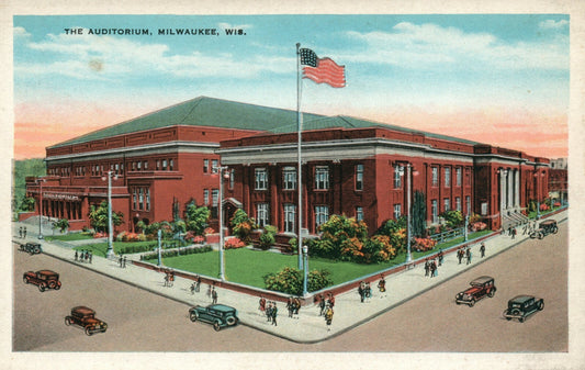 The Auditorium Milwaukee WIS Wisconsin Postcard