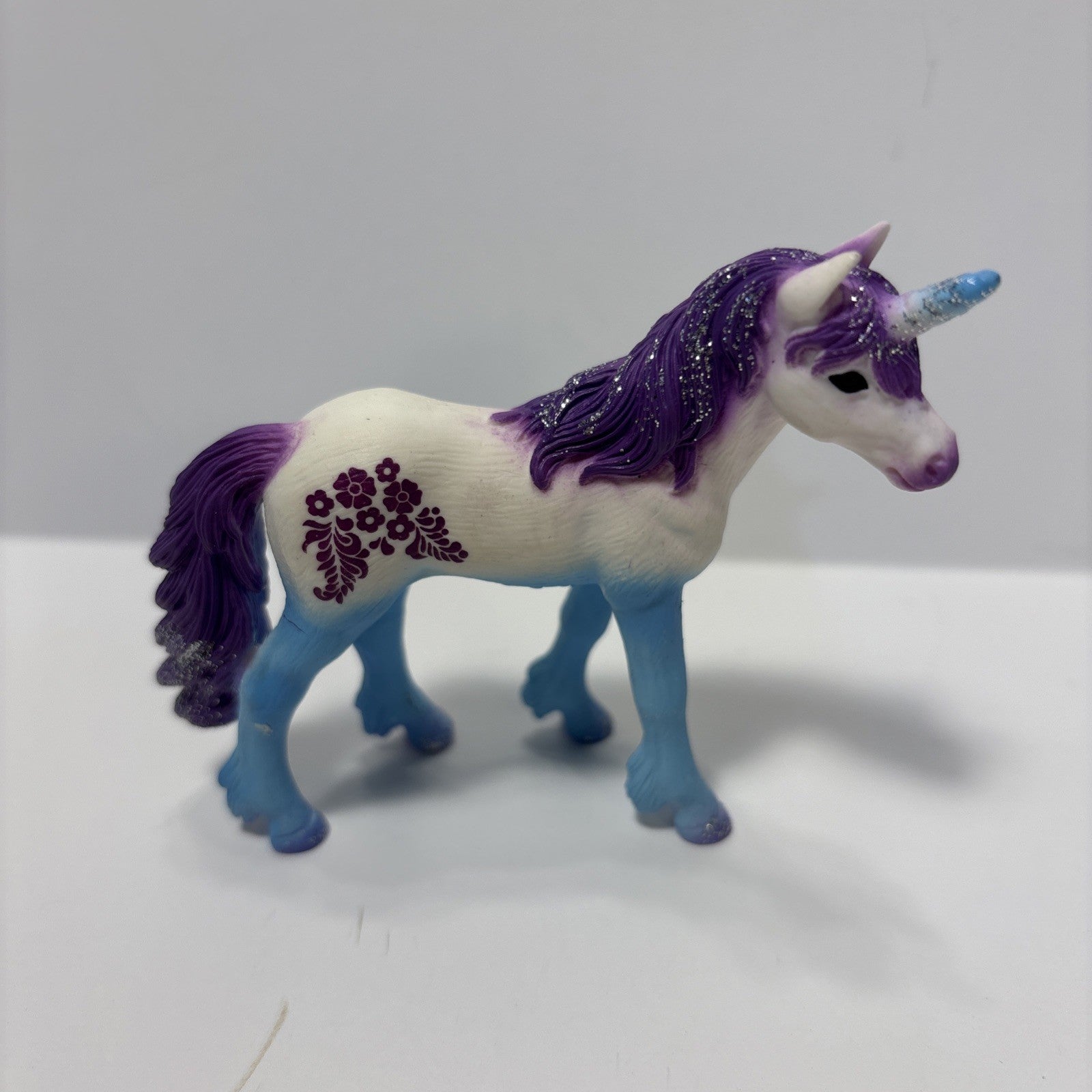 2009 Schleich Bayala Blue White Purple Mane & Tail Unicorn Foal Toy Retired