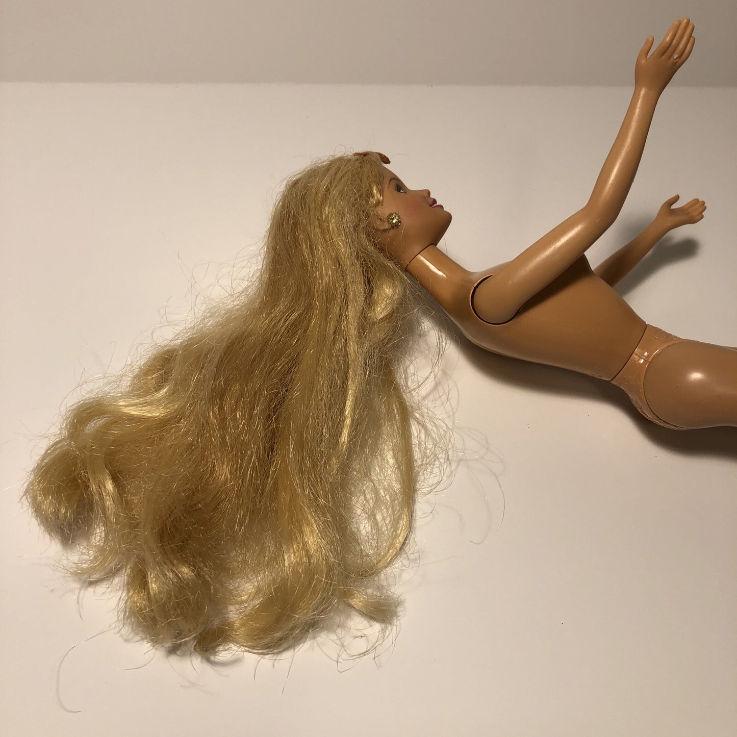 Mattel 1966 Blonde Barbie Doll Toy Blue Eyes Twist & Turn w/ Earrings Indonesia