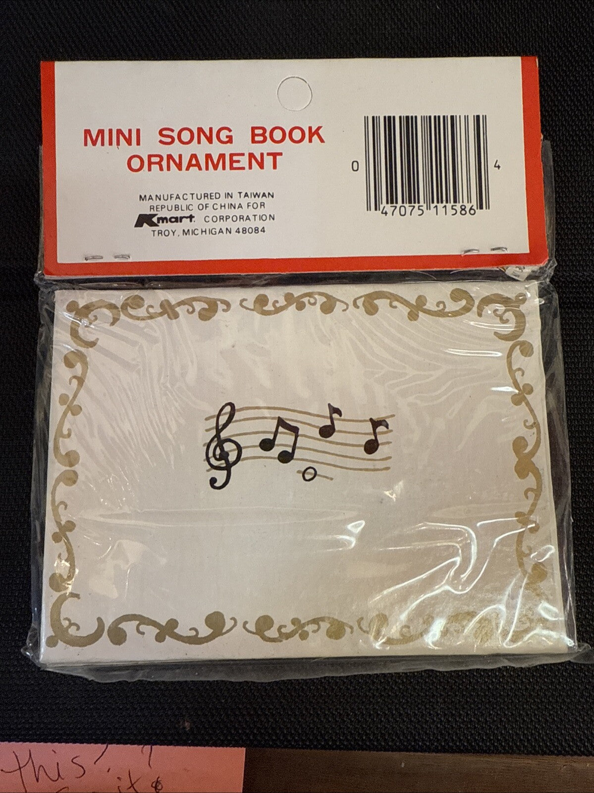 Vintage SSCO Christmas Carols Mice Mini Book Ornament 6 Songs 20 Pages Taiwan