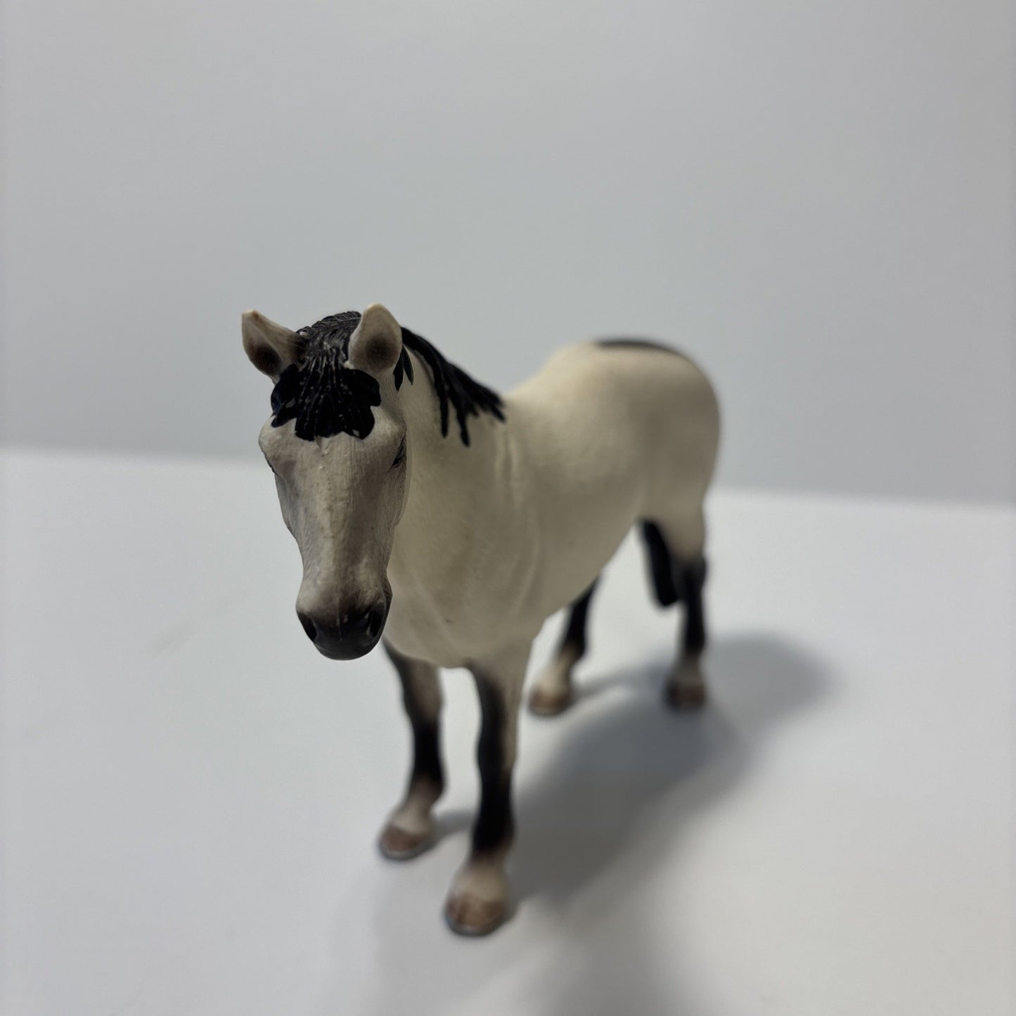 2008 Schleich White Hanoverian Stallion Black Mane Horse Toy Retired