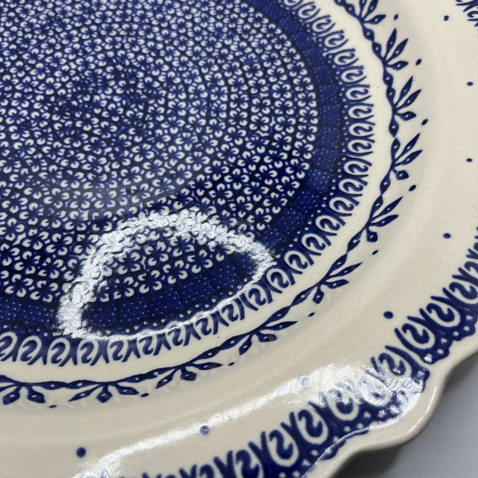 Boleslawiec Polish Pottery 13" Large Serving Dish Scalloped Round  Flowers