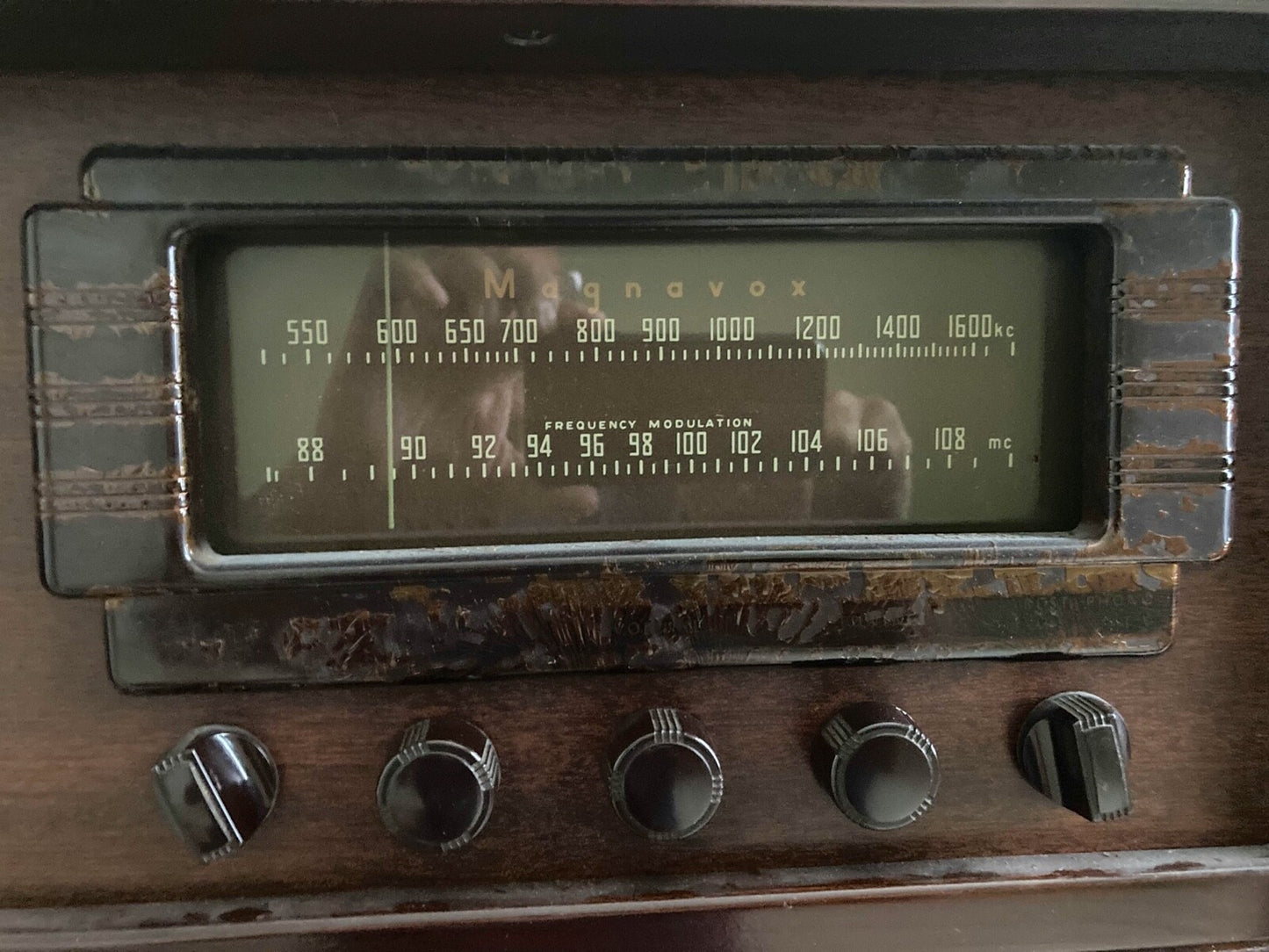 Vintage Cherry Magnavox Model 378M Radio television Phonograph CONSOLE TV 