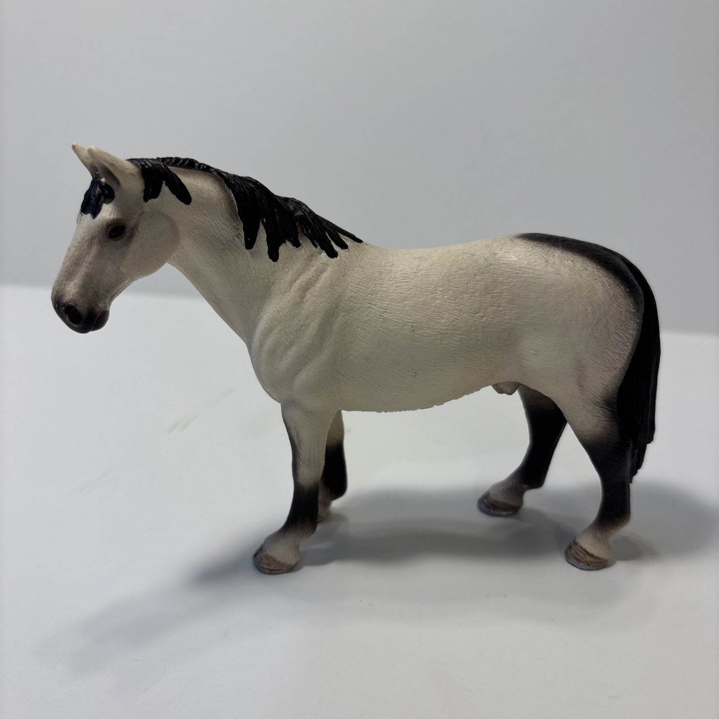 2008 Schleich White Hanoverian Stallion Black Mane Horse Toy Retired