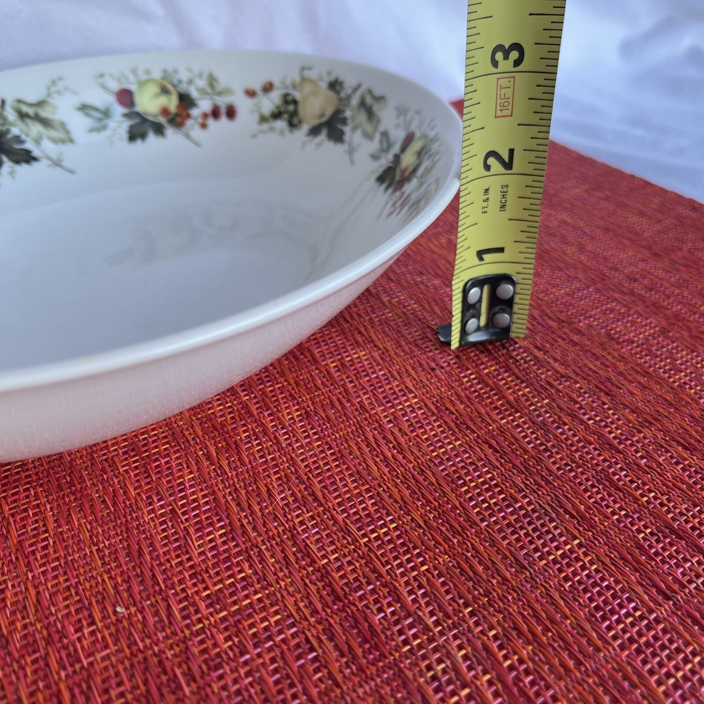 Royal Doulton MIRAMONT  9” X 7” Oval Serving Bowl TC1022 LIGHT USE.