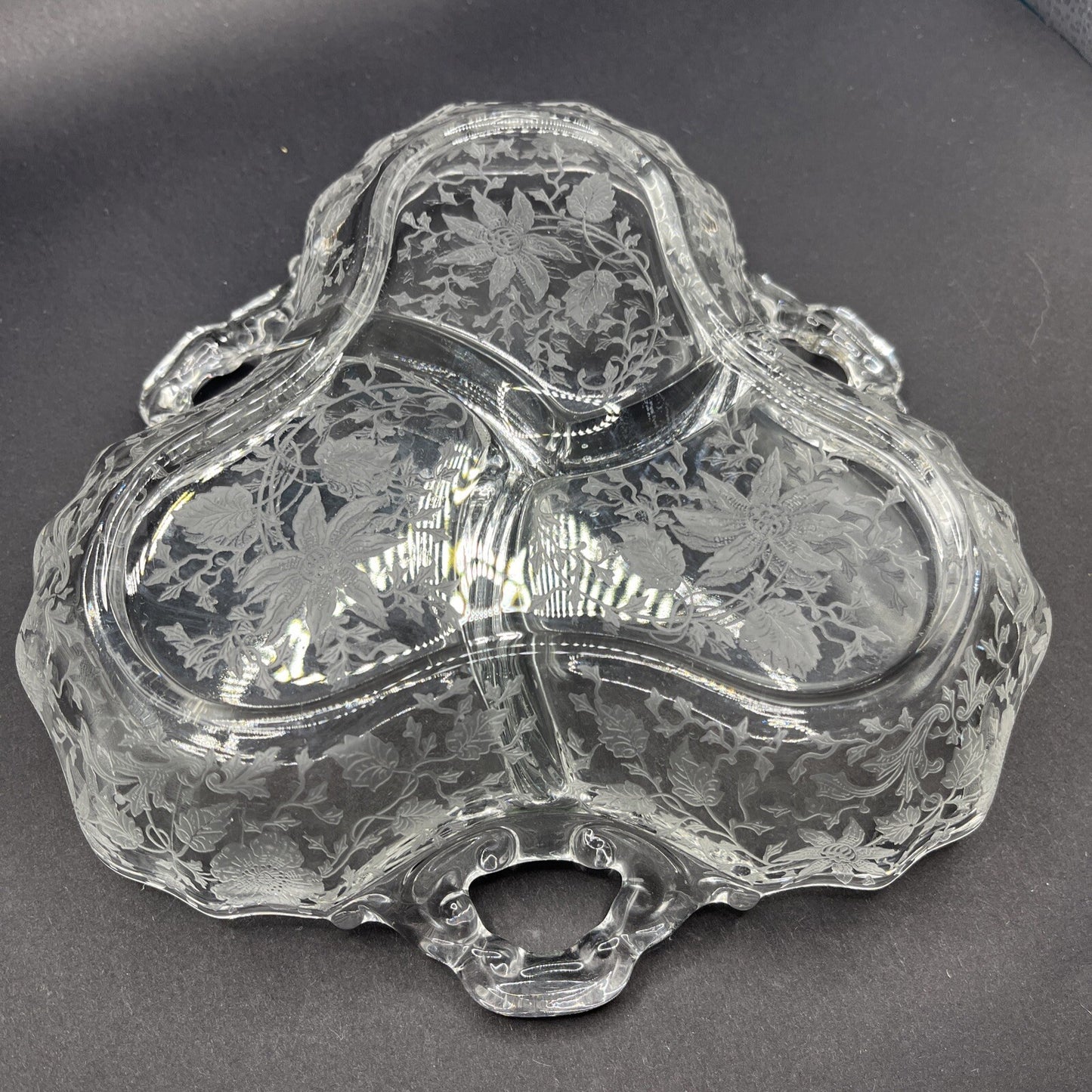 CAMBRIDGE ART GLASS UNIQUE THREE HANDLED THREE PART CANDY DISH "WILDFLOWER" ETCH