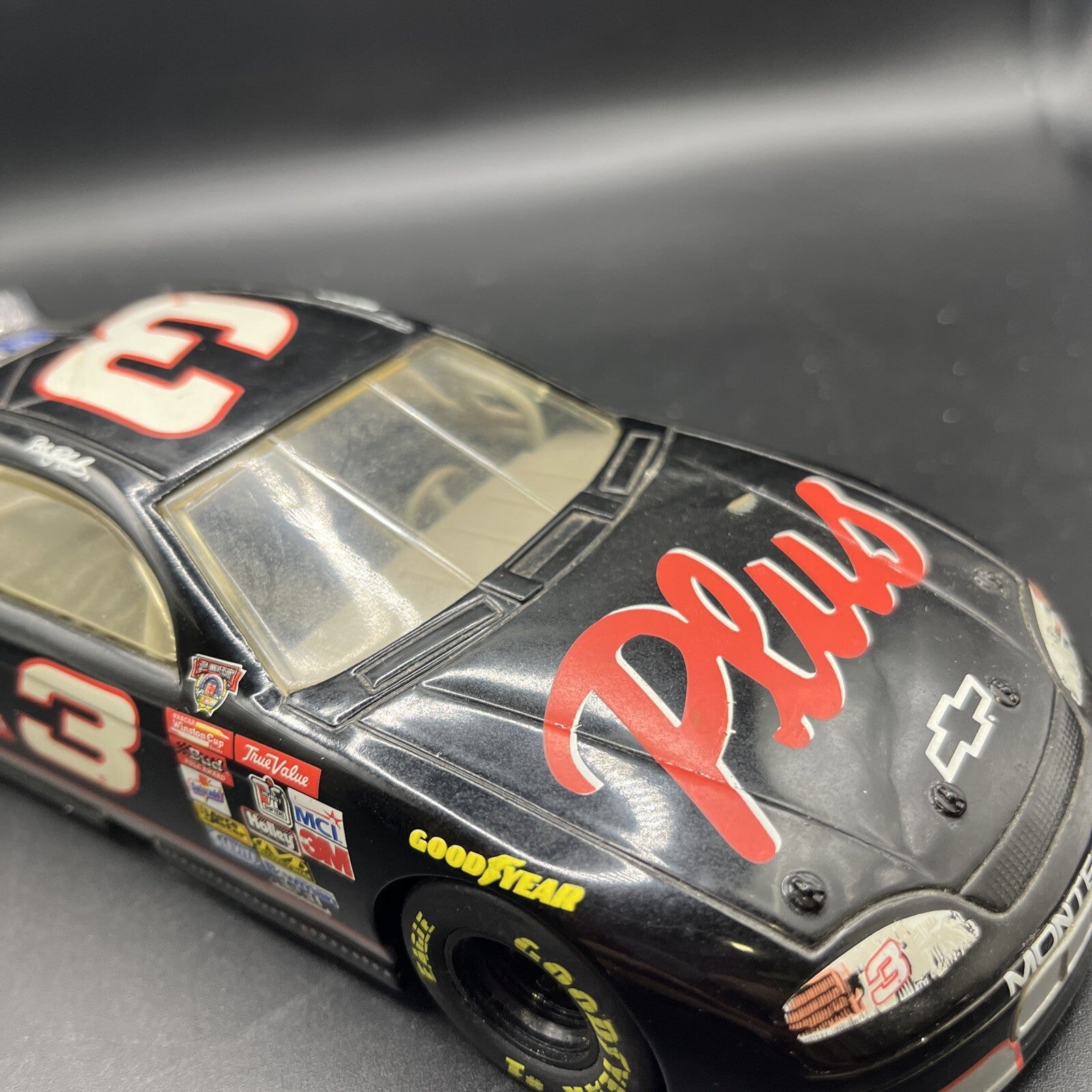 Dale Earnhardt Sr #3 GM Goodwrench 1:32 scale die cast 