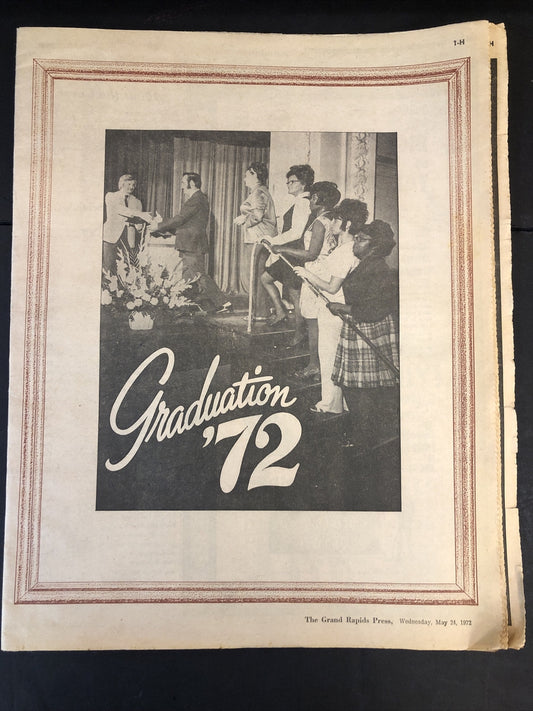Graduation 1972 Grand Rapids Press Newspaper 40 pages Seniors High School