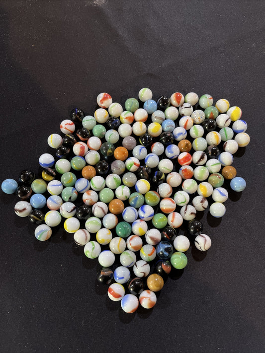 Assortment of 150 Vintage Marbles. Appear to be akro agate 1910-1950. Pics show.