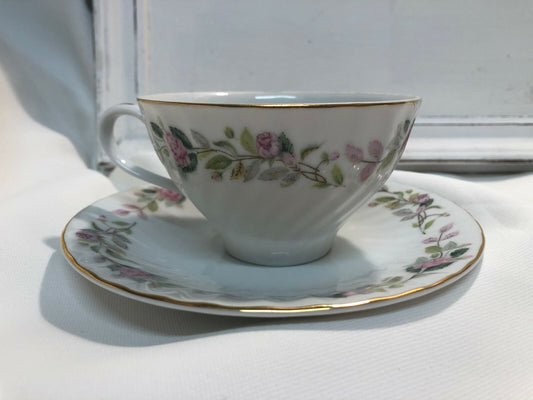REGENCY ROSE CREATIVE FINE CHINA CUPS & SAUCERS ~ 2345 ~ 8PC TEA