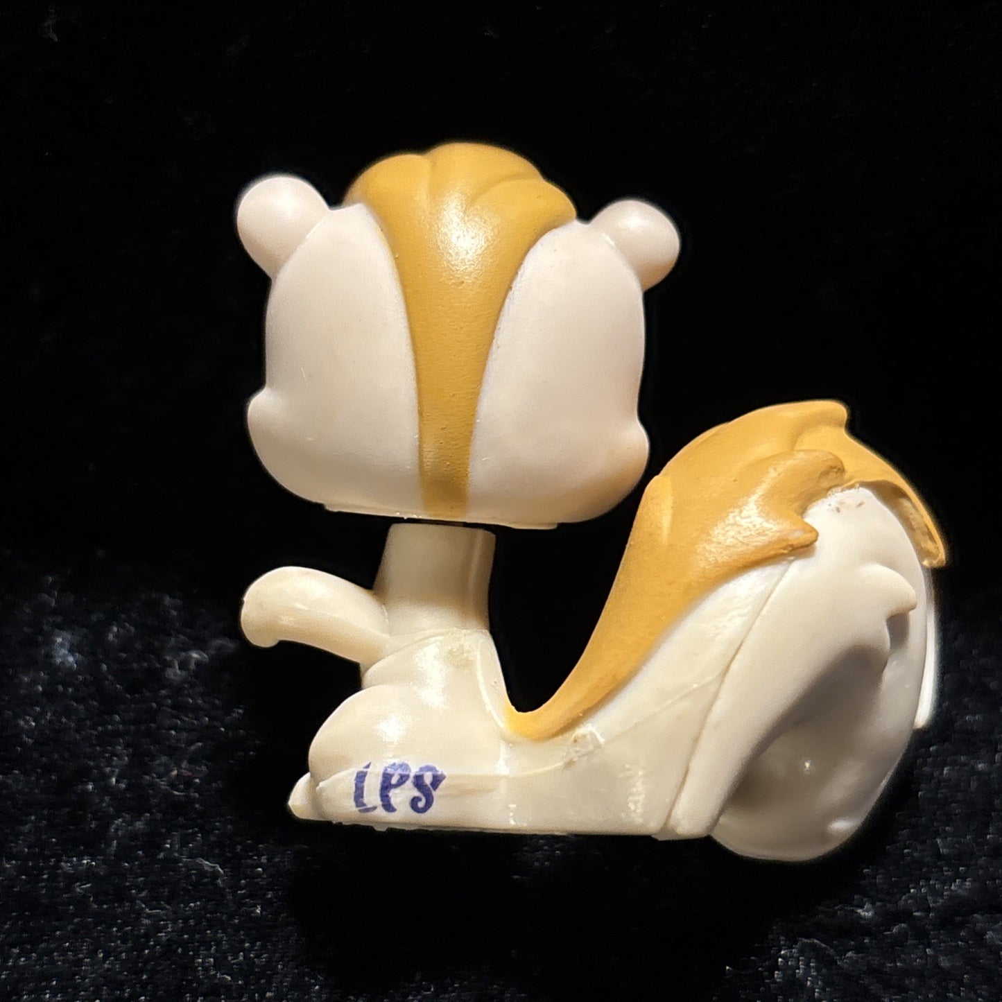 Littlest Pet Shop LPS Tan Squirrel with Blue Eyes #1720