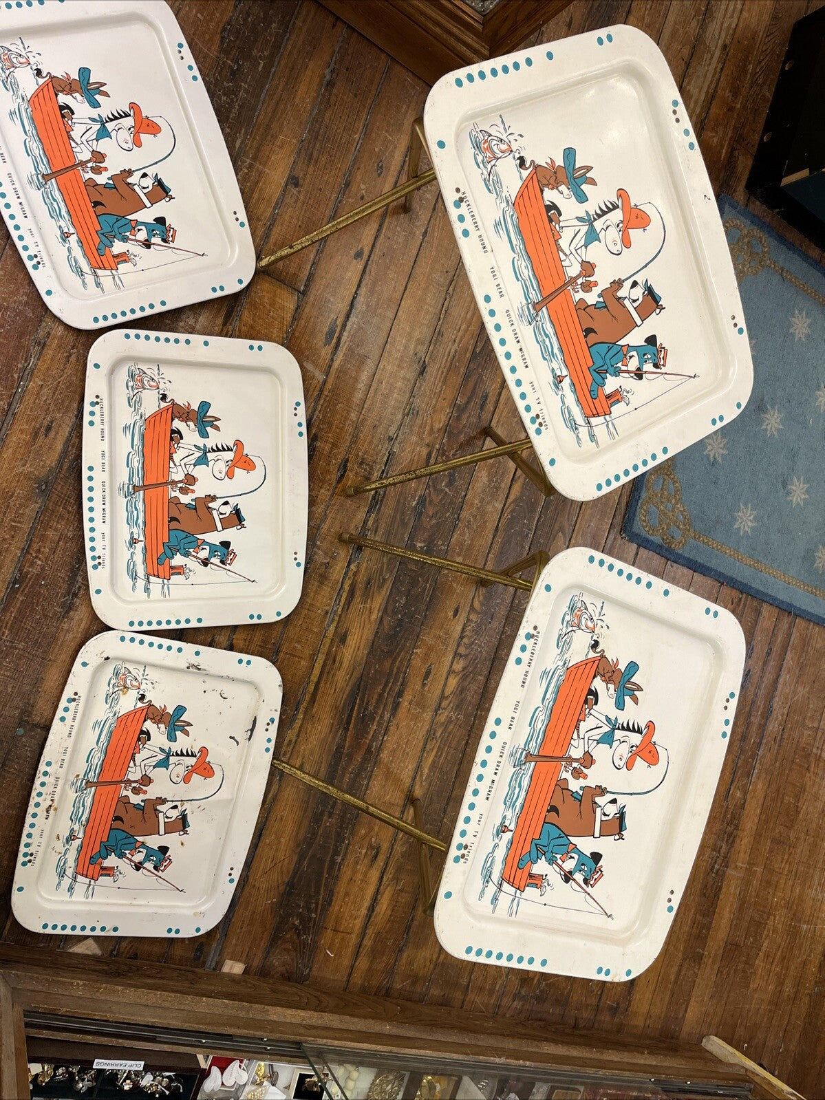 Vintage 5 Huckleberry Hound, Yogi Bear, Quick Draw McGraw & TV Friends TV Tray's