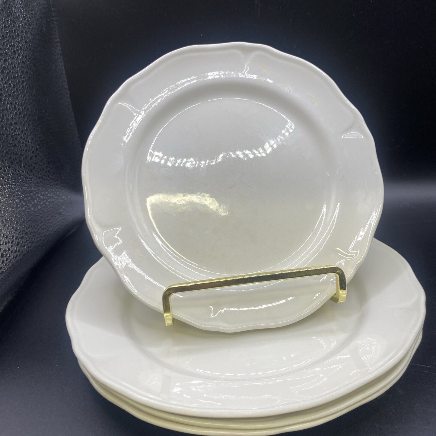 RARE Lot of 4 1930's Petalware Mount Clemens White Plates Salad Bread Desert