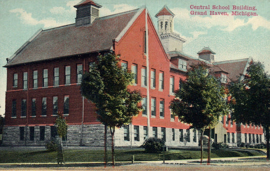 Central School Building, Grand Haven Michigan Mich MI Postcard