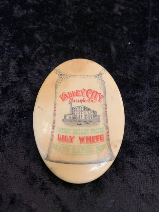 Vintage Valley City Milling Co. Lily White Grand Rapids MI Pocket Mirror