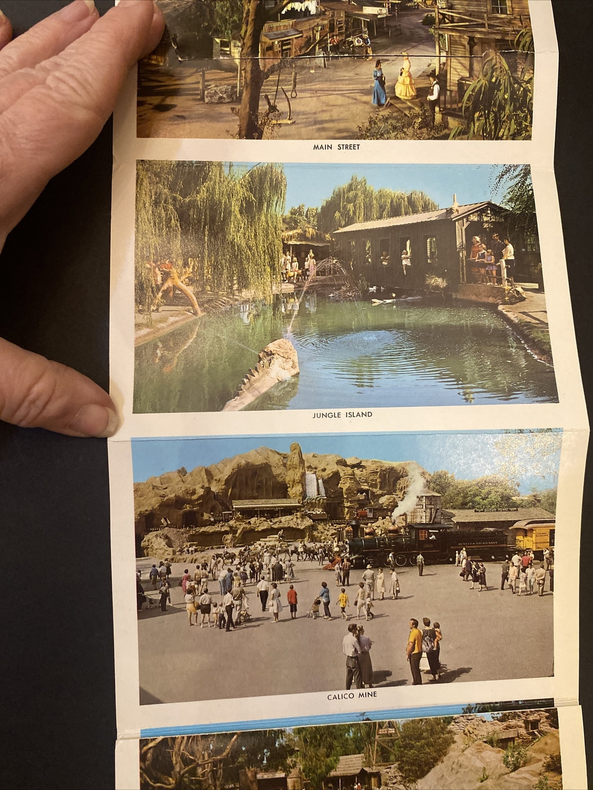 1960's  Knotts Berry Farm Ghost Town Folder  California Postcard 14 views