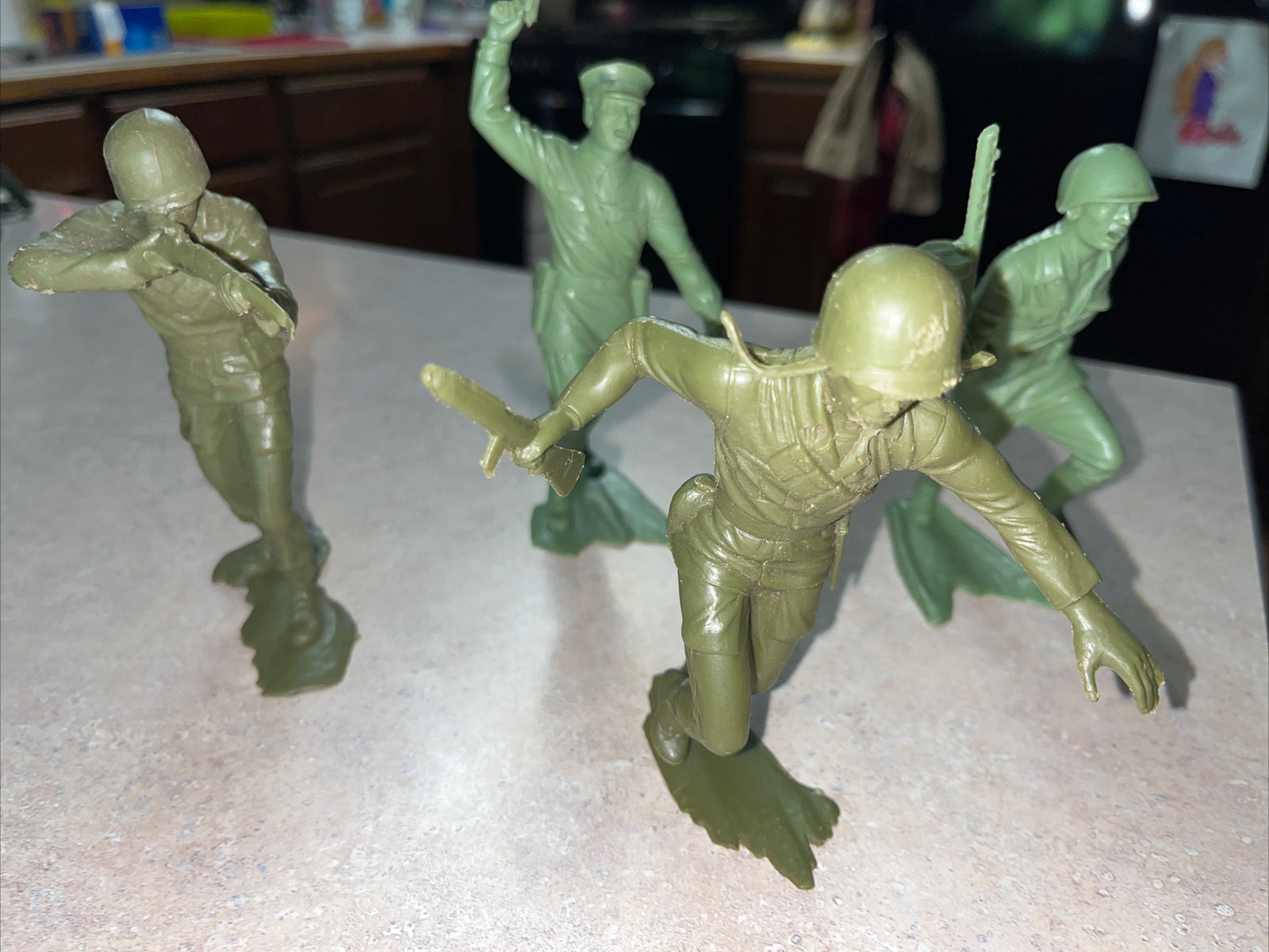 Vintage 1963 Marx US Army Men 4 plastic figures 6" toy soldiers military