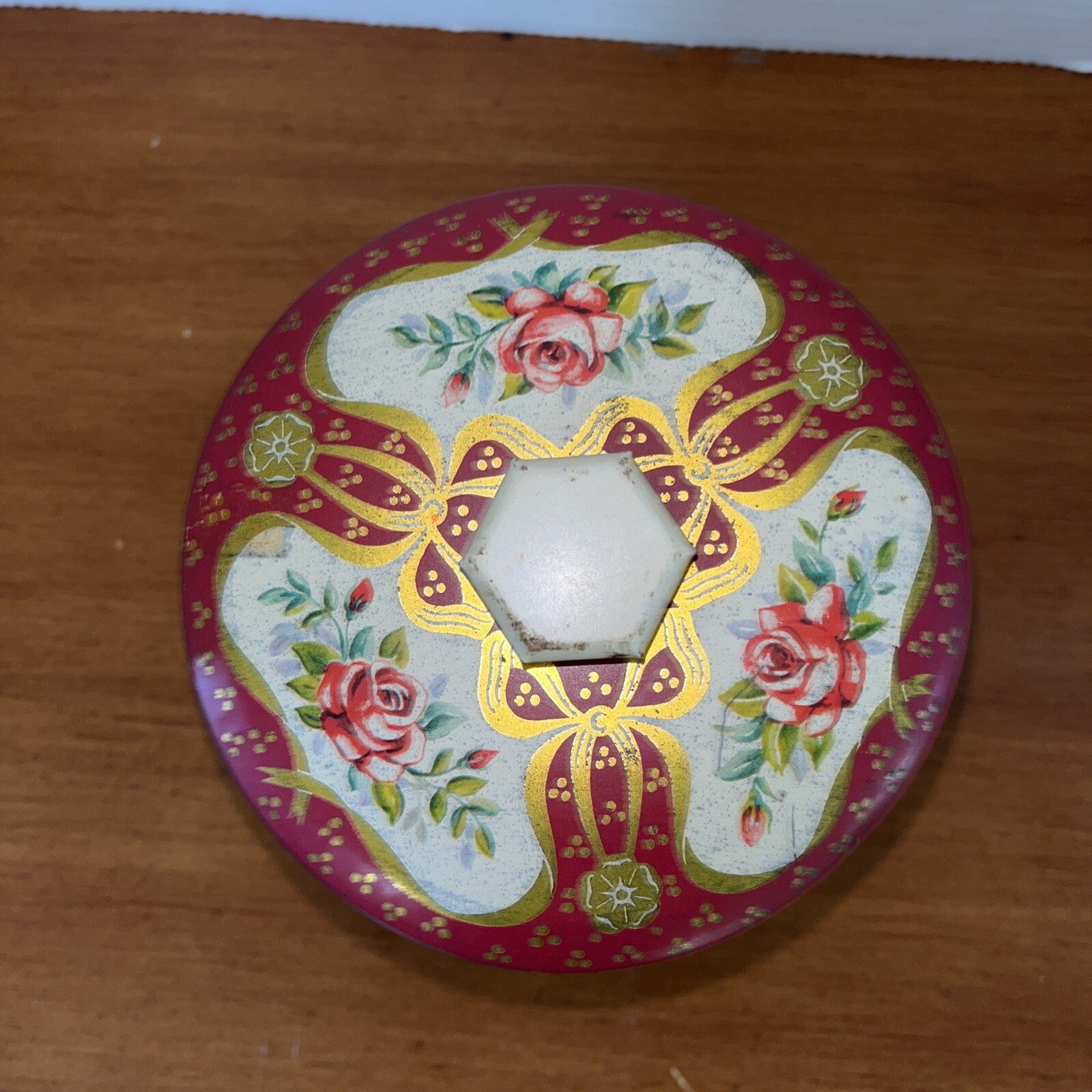 Red CANDY Roses Red Roses TOFFEE TIN George Horner & Co