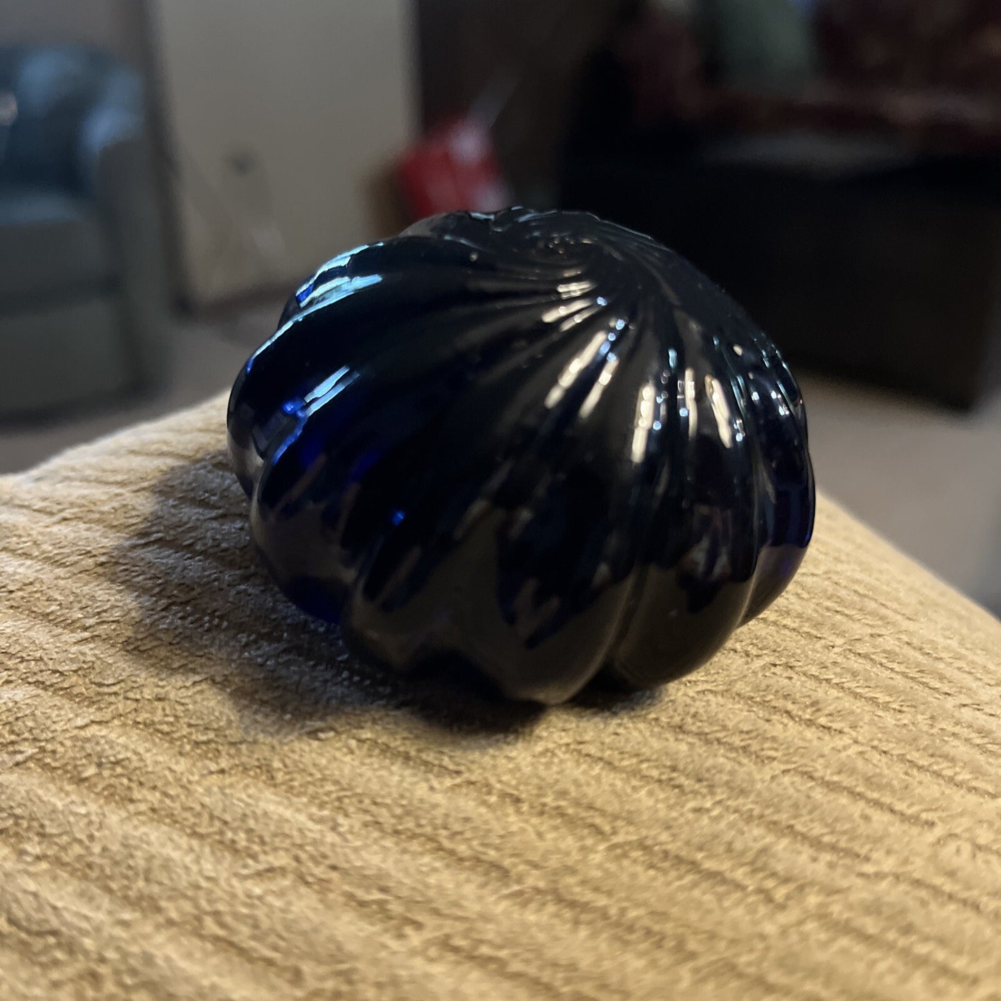 Vintage Levay (Gary Levi) Hand Blown Black Glass Paperweight