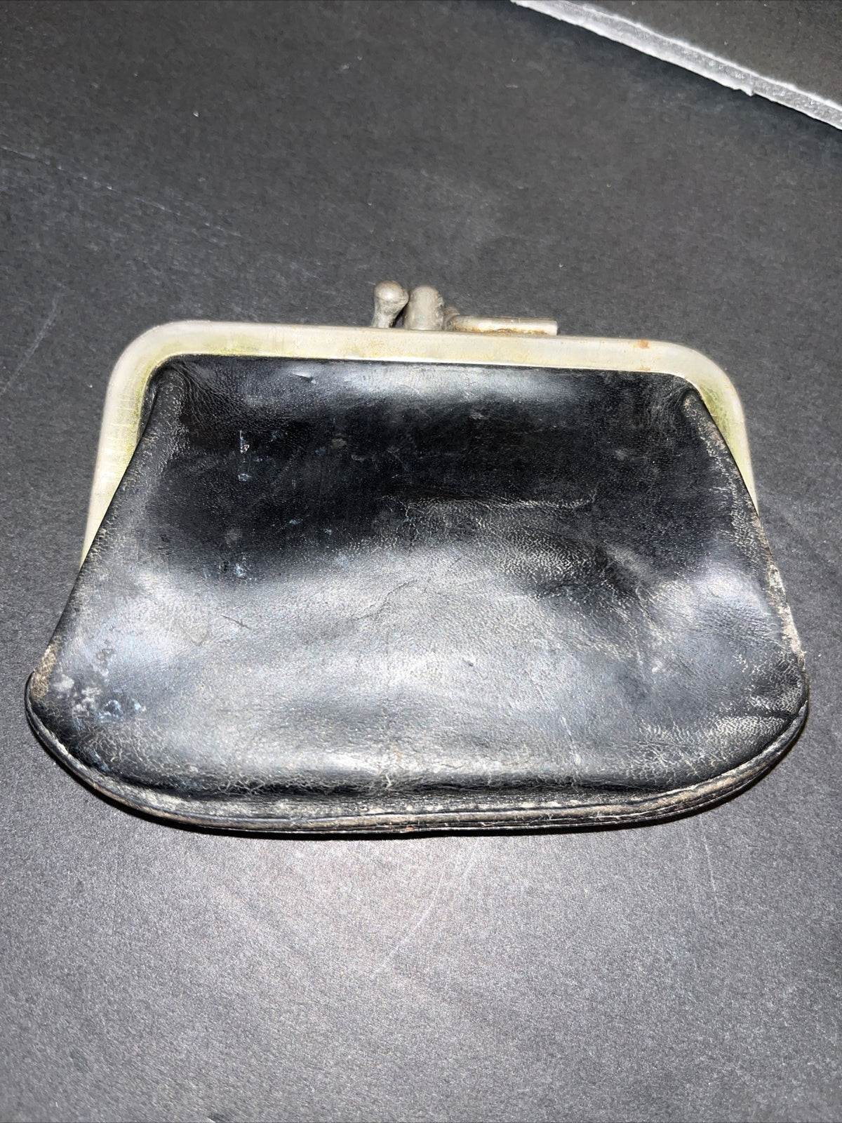 Vintage Coin Purse Black Leather Tiny KissLock Coin Purse