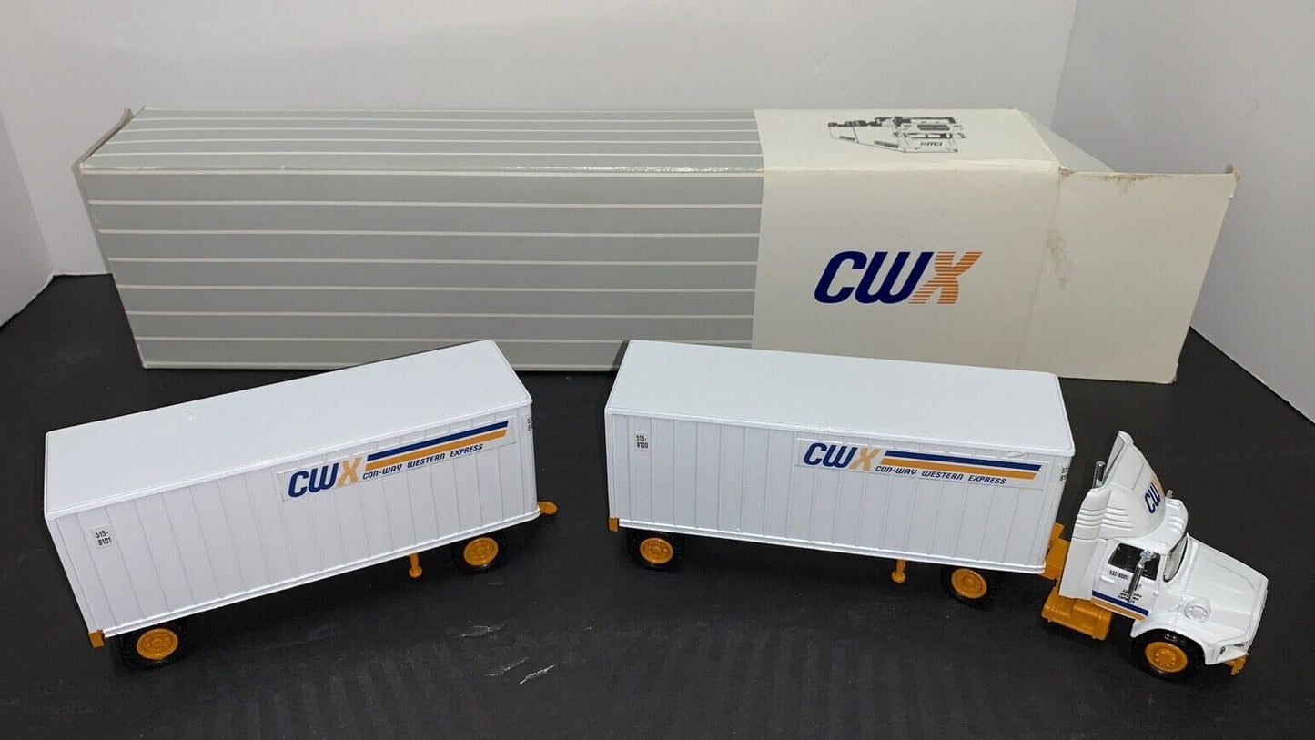 Con-way Western Express CWX 1/53 Scale Model Semi with Tandem Trailer