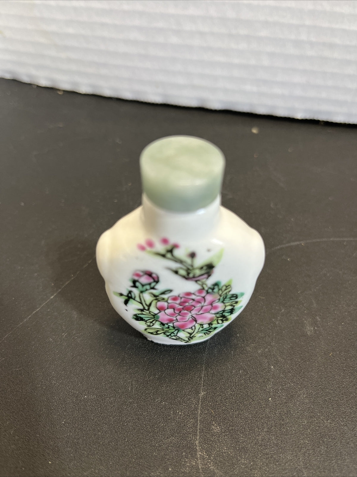 Antique Pre-1910 Asian Birds Decorated Snuff Jar with lid, sniffer