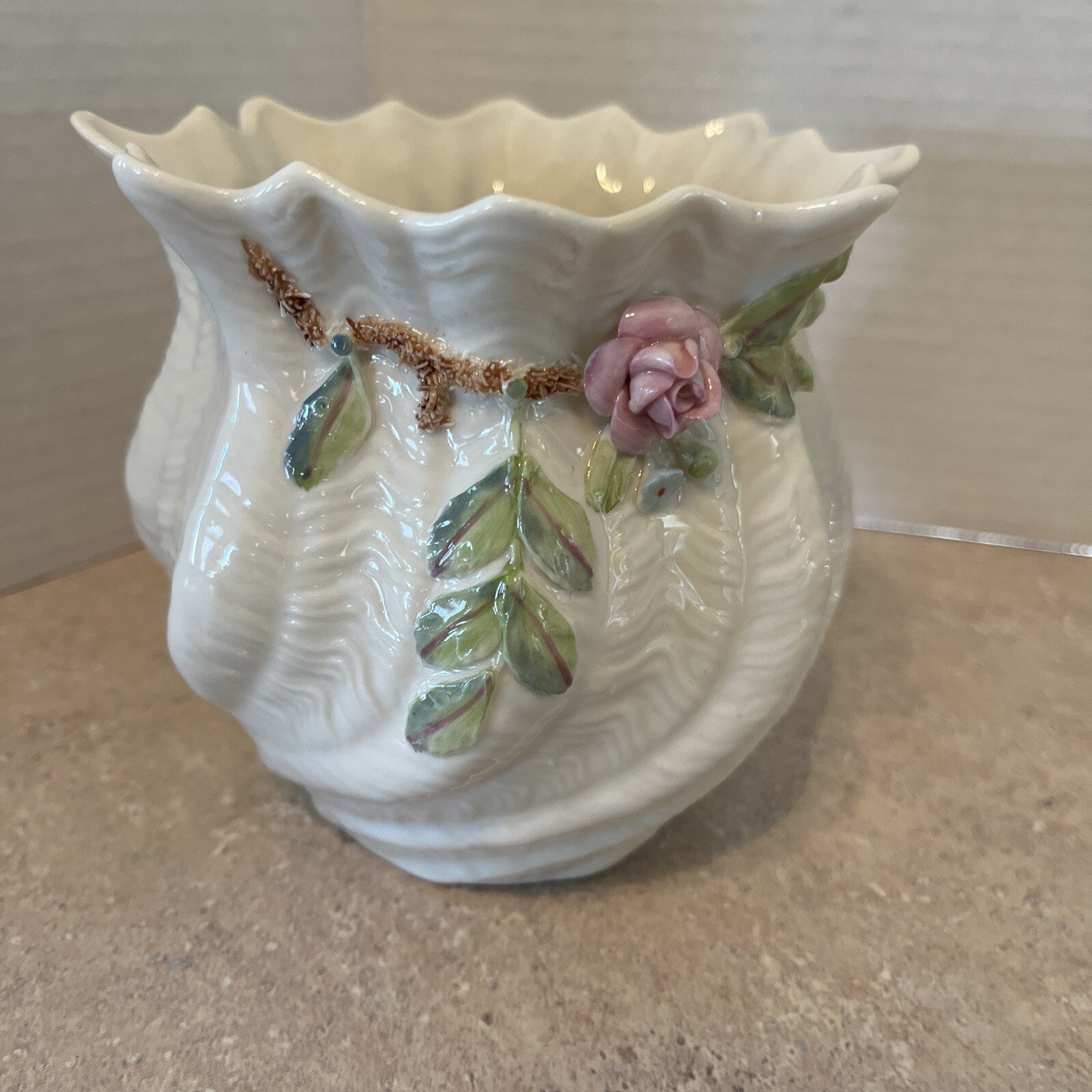 VTG EUC Belleek Cache Pot Vase Applied Dusty Pink Rose Shamrock 3rd Green Mark