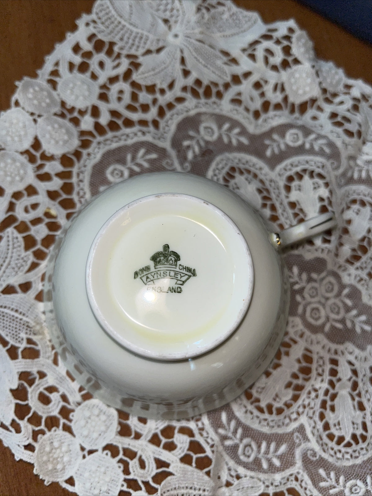 Vtg JOHN AYNSLEY Bone China England Ruby Red Floral Center #C882 Set Cup Saucer