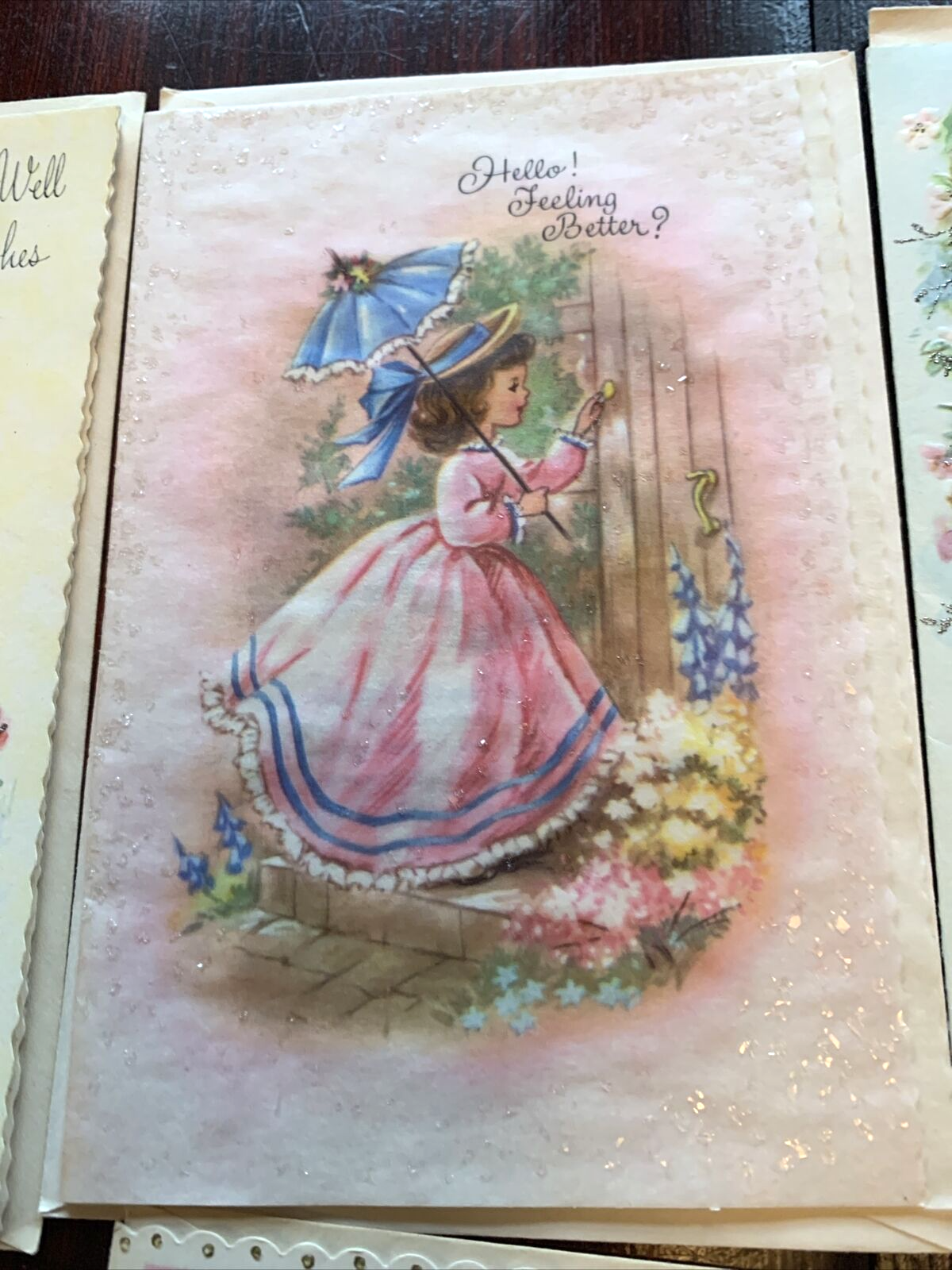 Lot of 20 Vintage Glitter and Golt-Trimmed Greeting Cards