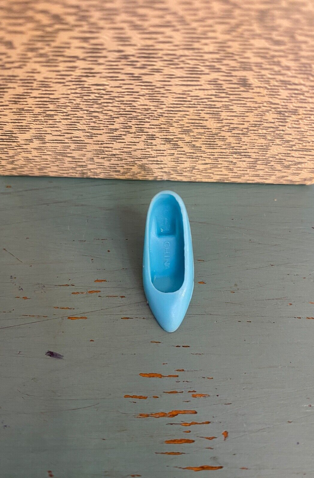 ONE HEEL INCLUDED BARBIE Vintage BLUE Closed Toe High Heel CHINA