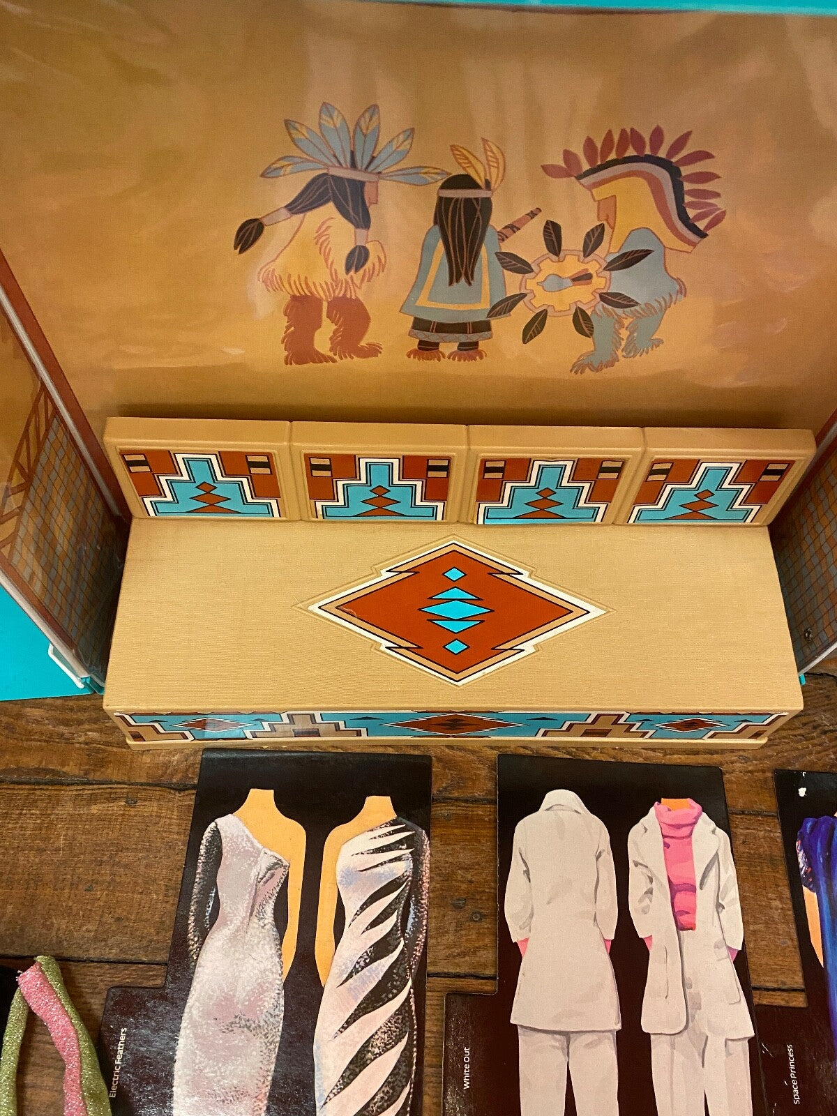 VTG 1976 Chers Dressing Room Dream House W/ Wardrobe Cher Doll Furniture 7 Cards