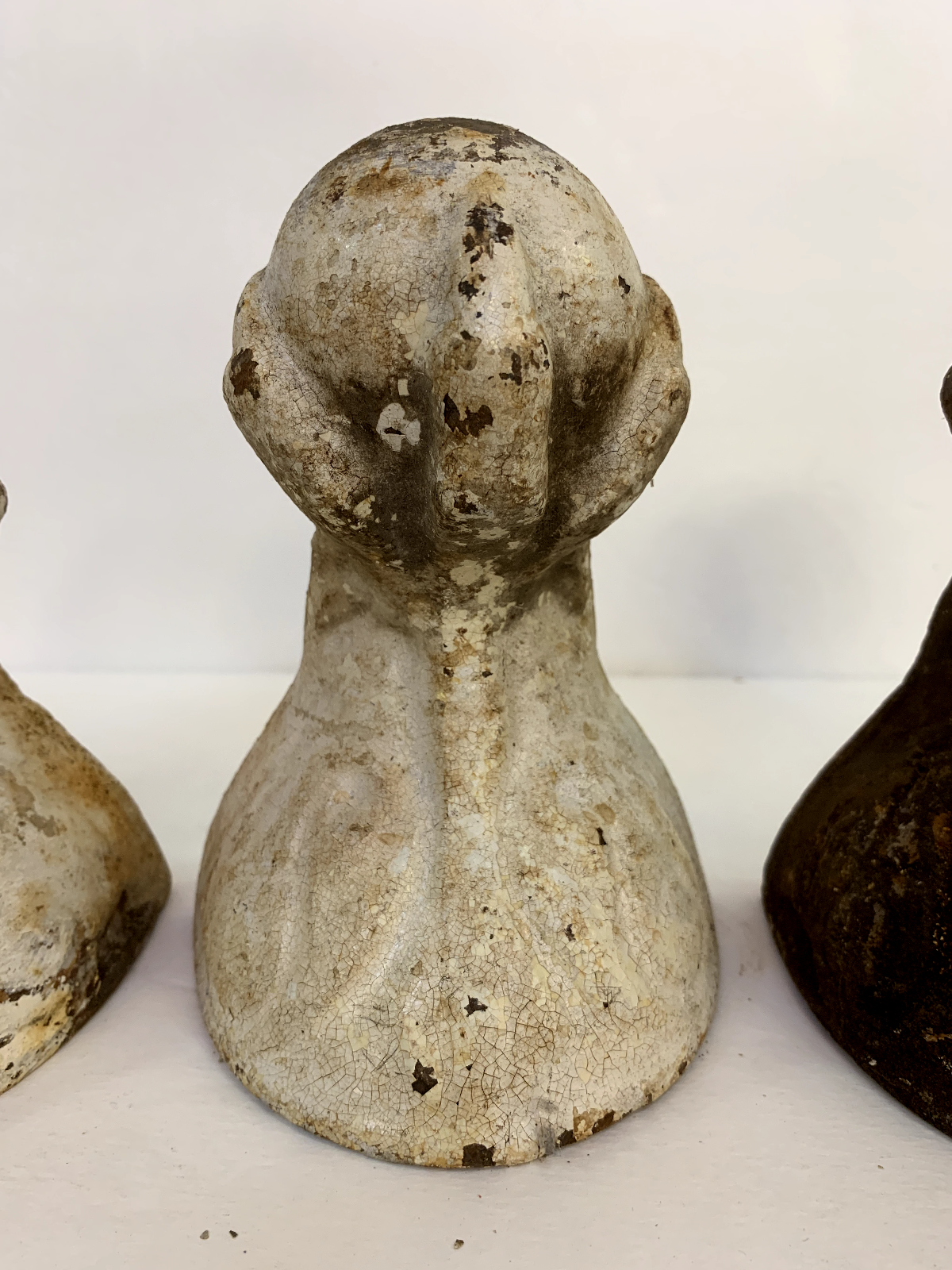 Set of 4 Antique Clawfoot Cast Iron Tub Ball Claw Bath Tub Feet Legs