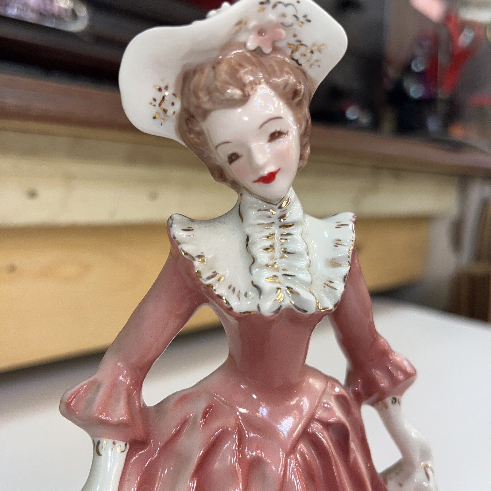 VINTAGE FLORENCE CERAMICS PASADENA CALIFORNIA JULIE 7.5”LADY FIGURINE