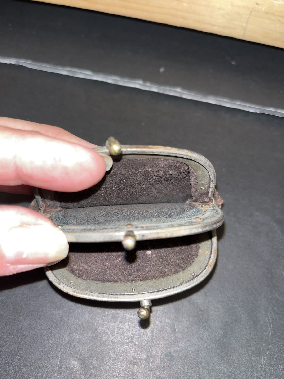 Vintage Coin Purse Dark Brown Leather Tiny KissLock Coin Purse 3” X 2.5”