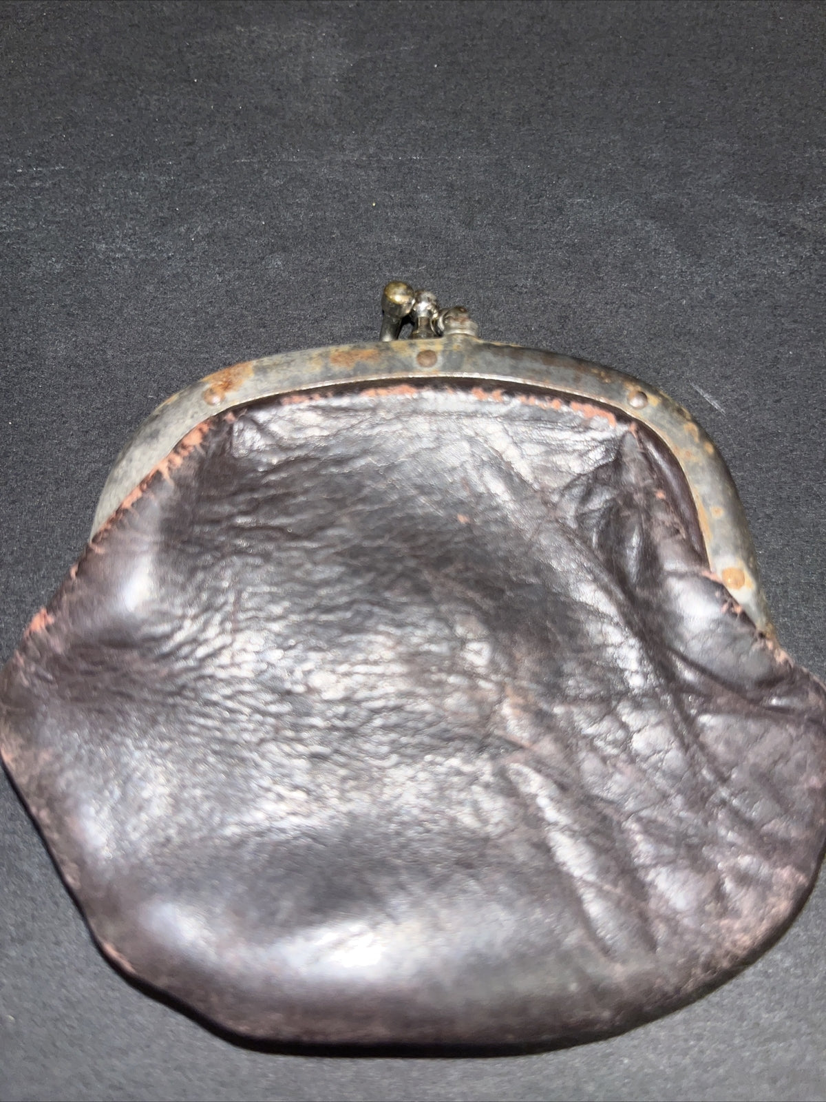 Vintage Coin Purse Dark Brown Leather Tiny KissLock Coin Purse 3” X 2.5”